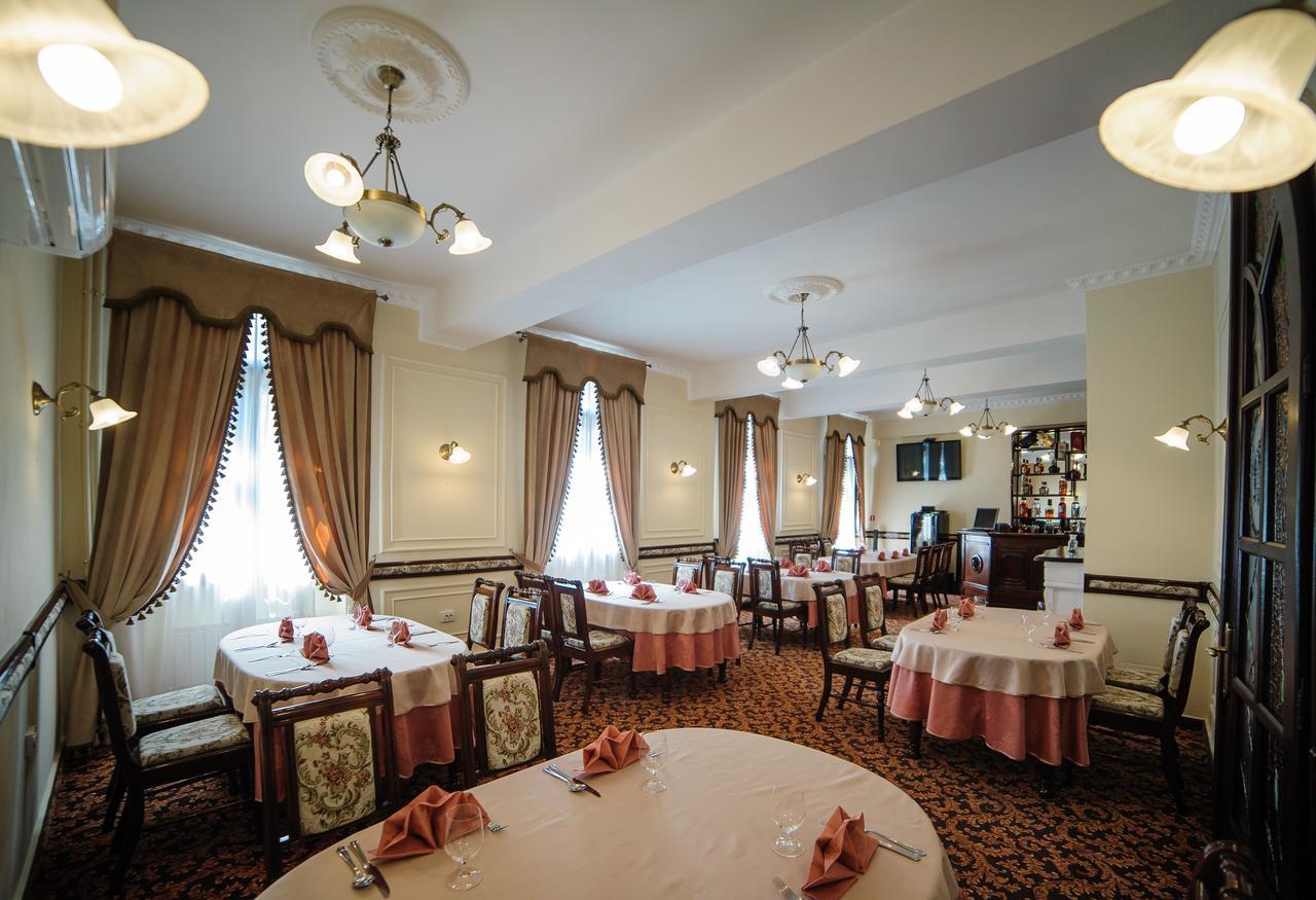 Hotel Gala Oradea Extérieur photo
