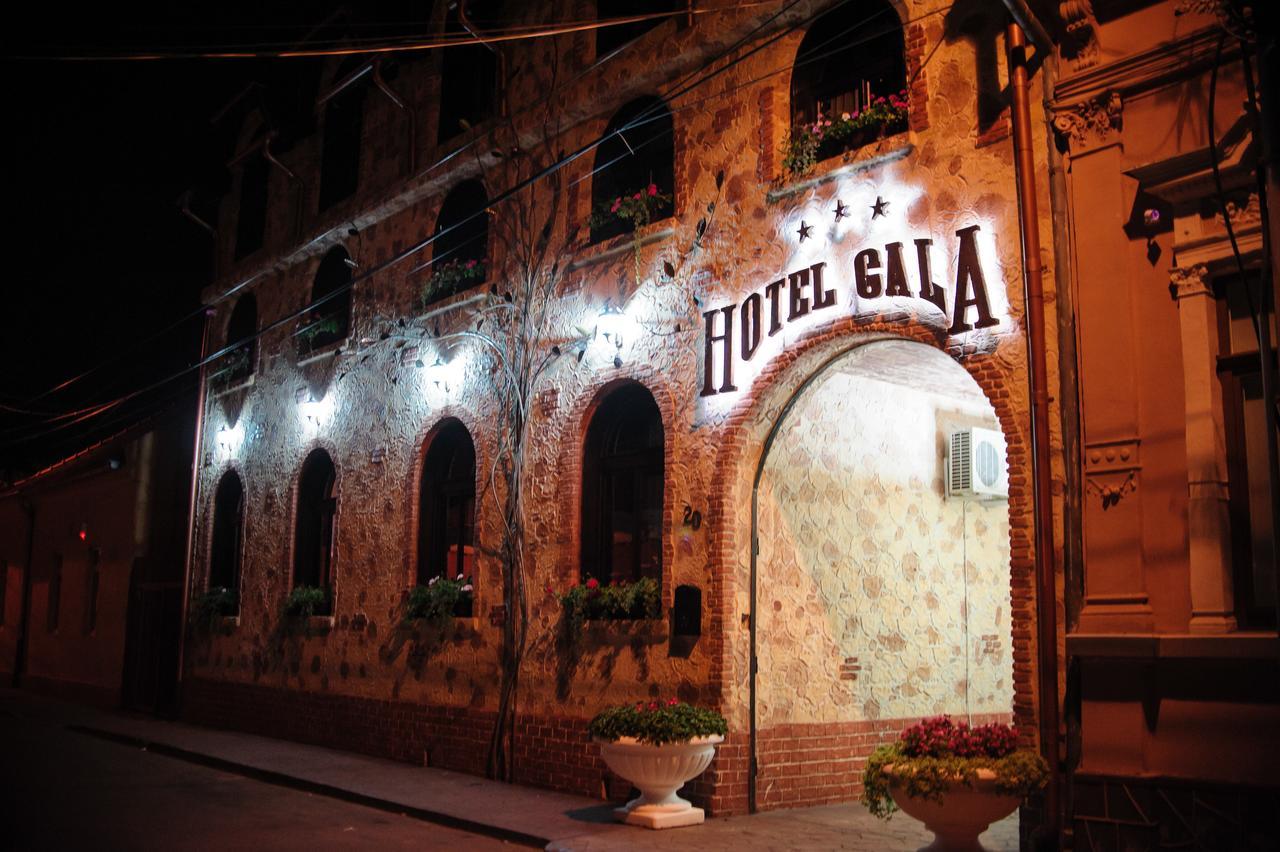 Hotel Gala Oradea Extérieur photo
