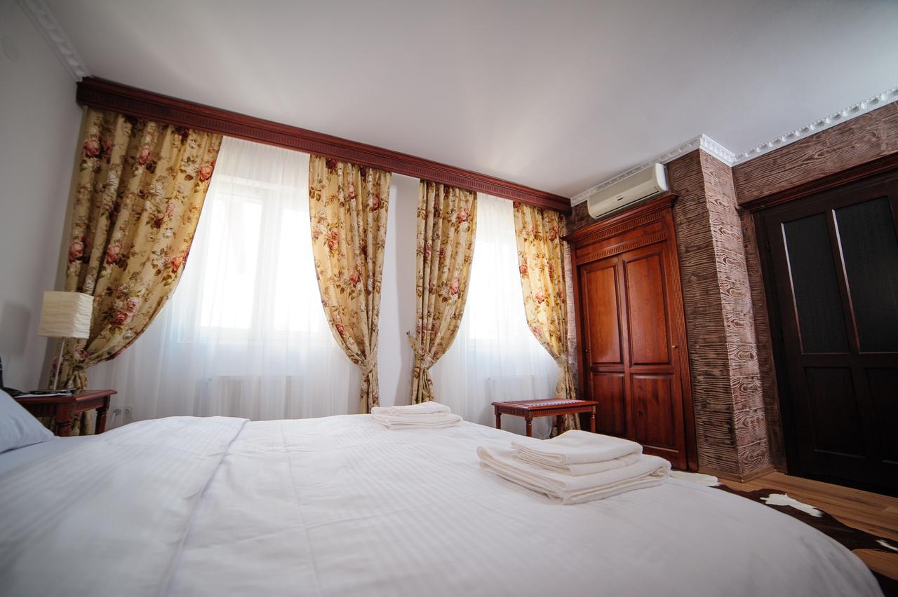 Hotel Gala Oradea Extérieur photo